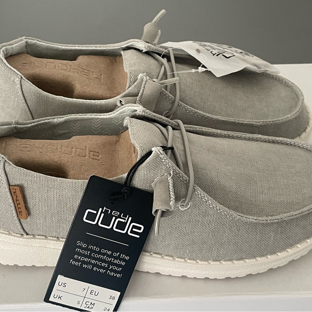 NWT Hey Dude Wendy Grey Shoes